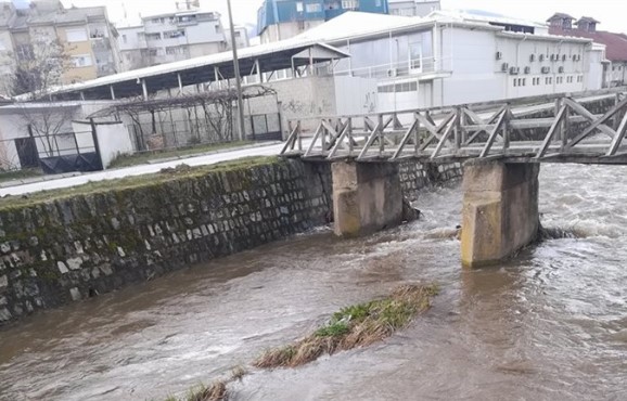 Битолчани во неверување: Галија во реката Драгор! (ФОТО)