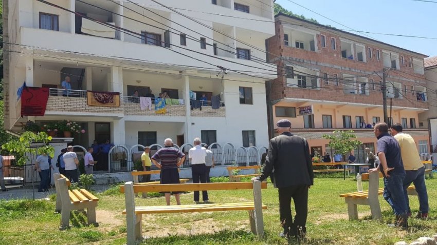 Албанец повратник од Англија си ги уби таткото и мајката