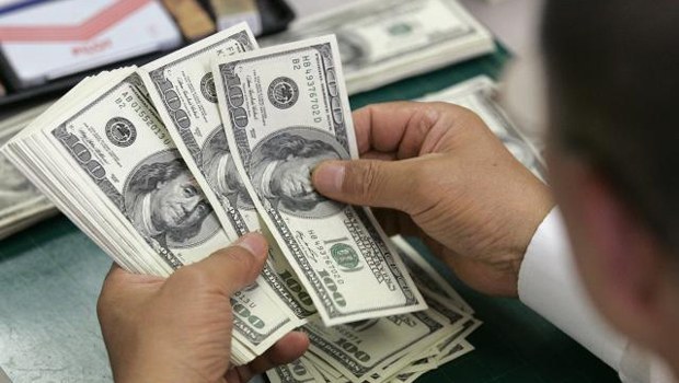 Мистериозен Дедо Мраз ја платил вересијата на купувачите во маркет во износ од 30 илјади долари