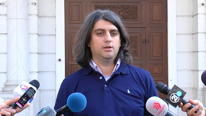 Зеќири: Мицкоски треба јасно да кажe дали е за ЕУ и НАТО или е против