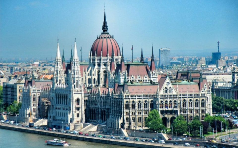 Средношколци од скопско училиште доживеале непријатност на екскурзија враќајки се од Будимпешта