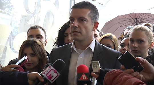 Манчевски: Ако некој не сака да работи, нека седи дома, државата ќе му дава 11.000 денари социјална помош
