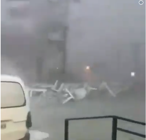 Видео од ураганот на Халкидики – ветерот однел се пред себе
