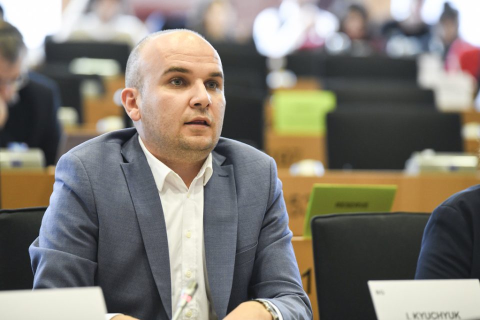 Известувачот за Македонија во ЕП: До мај да има јасна слика за иднината на Македонија во ЕУ