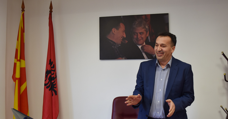 Градоначалникот на Сарај нема кривично да одговара за дивите платформи на Матка