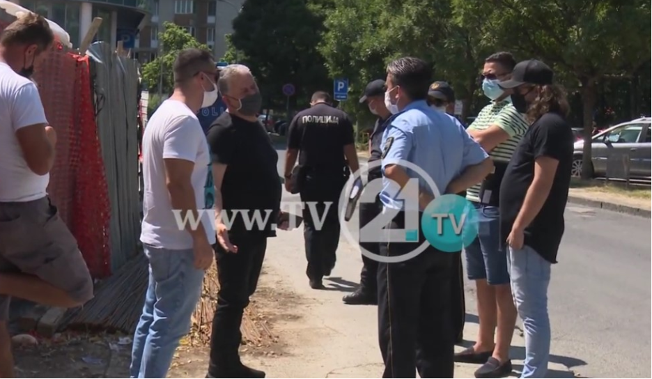 Стојменови без дозвола градат среде Скопје, Богдановиќ вели не смее да се гради